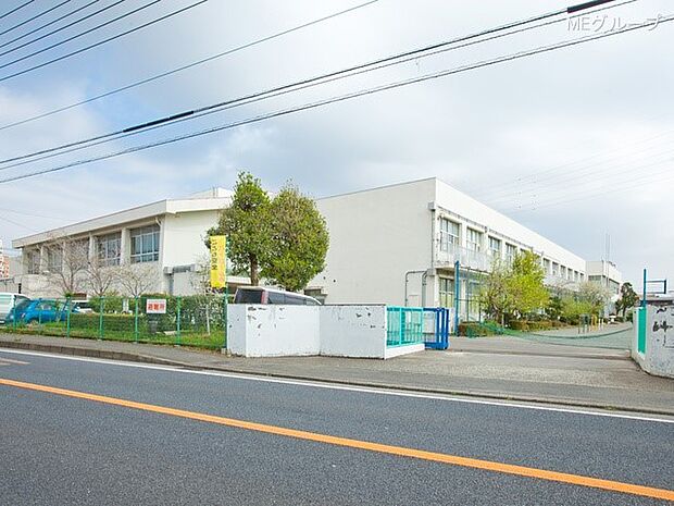 座間市立相模が丘小学校(約600m・徒歩8分)