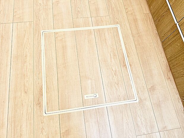 【床下収納】■隠れた収納スペースで家全体がスッキリ