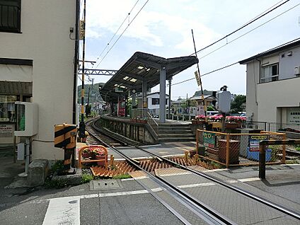 江ノ島電鉄線「稲村ヶ崎」駅 960m(12分)