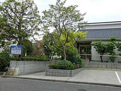 七里が浜診療所 750m(10分)