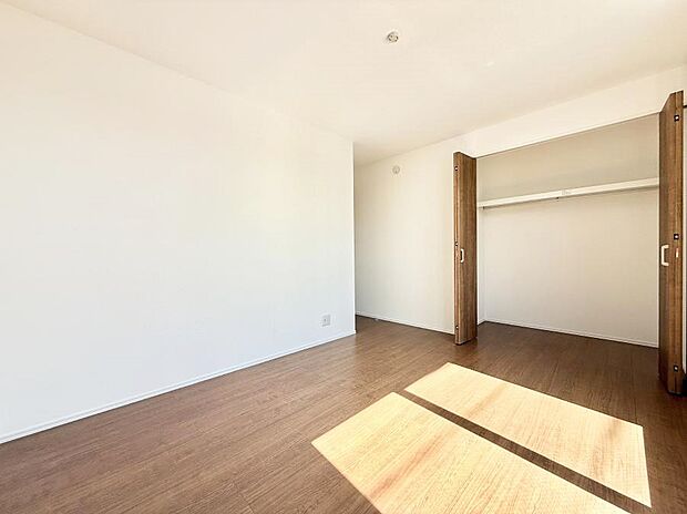 【リビング以外の居室】1号棟 ■機能的で使いやすいお部屋で毎日を快適に