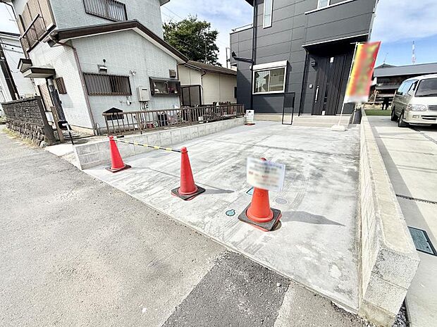 【駐車場】1号棟 ■自宅にカースペースがあると助かります
