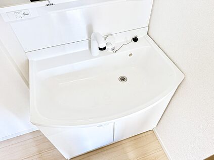 ハンドシャワー付洗面台