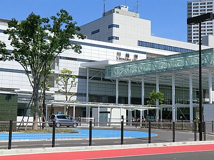 川崎駅 900m(12分)