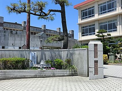 平塚市立春日野中学校 720m(9分)