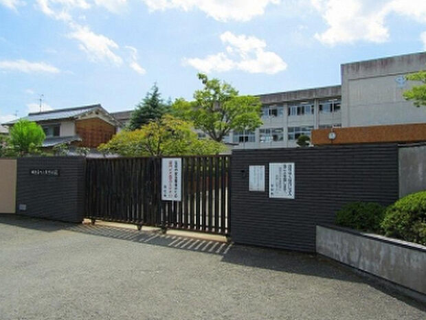田原本町立北中学校（約86m）