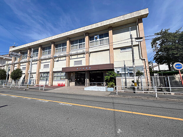 名古屋市立浄心中学校(約780m)