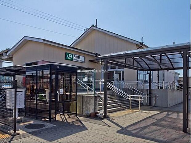 JR常磐線「内原」駅！周辺には、イオン水戸内原があり、水戸市内外から多くの人が訪れています。また、駅北側には国道５０号内原バイパスが通っており、ロードサイド店舗が多く進出しています。