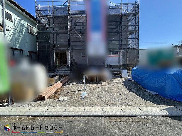 交通量が少ない住宅街なので、雨の日でも車の走行音も気になりません。平日・お仕事帰りなど、いつでもご案内致します！お気軽にお問い合わせ下さい♪お持ちしております！