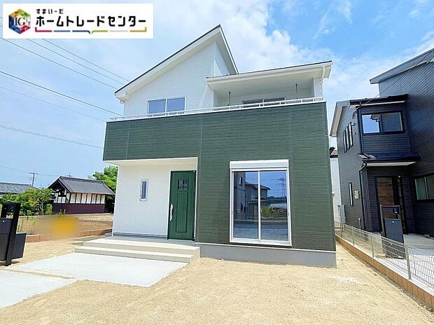 【現地外観写真】JR常磐線「赤塚」駅まで車で７分！安心の住宅性能評価取得物件！耐震性など主要４分野で最高等級を取得♪地震に強い家！クオリティとコストのバランスまでも考えた住まいをお届けしてまいります。