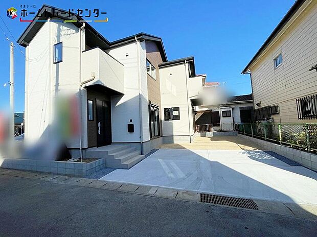 【駐車場】基本のデザインに立ち返り、ワンランク上のシンプルを追求しました！平日・お仕事帰りなど、いつでもご案内致します！ご希望の際はお気軽に！ご連絡下さい♪