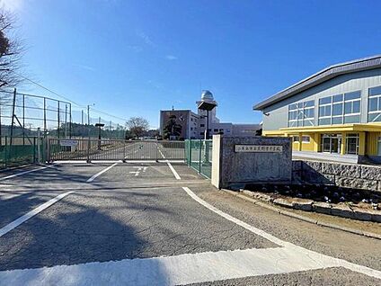 小美玉市立美野里中学校 6300m(自転車で26分、徒歩79分)