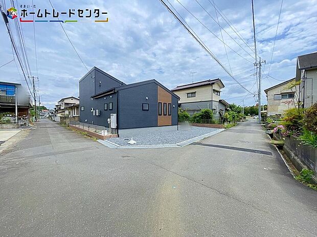 【前面道路含む現地写真】平日・お仕事帰りなど、いつでもご案内致します!お気軽にお問い合わせ下さい♪お待ちしております!
開放感あふれる現地を是非ご体感くださいませ!