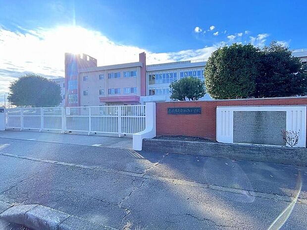 土浦市立都和南小学校(約1,100m)