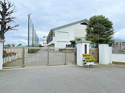 土浦市立第四中学校 2500m(徒歩32分/自転車10分)