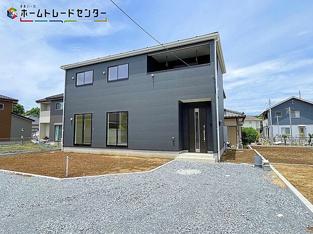 【駐車場】２号棟平日・お仕事帰りなど、いつでもご案内致します！是非お越し下さい☆お気軽にお問い合わせ下さい♪諸費用のお見積り・アフターサービスのご説明させていただきます。
