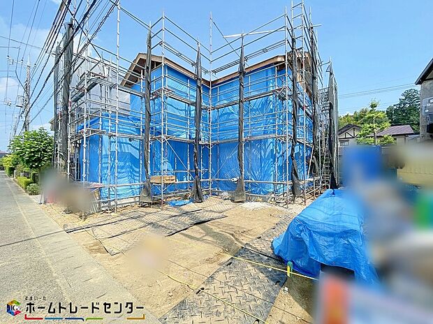 【現地外観写真】関東鉄道常総線「南守谷」駅まで徒歩9分!LIGAREはラテン語で<結ぶ>という意味を持つ。人を繋ぎ、家族を結ぶ。シンプルな箱を結び、繋ぎ合わせることで様々なデザインが形成される。