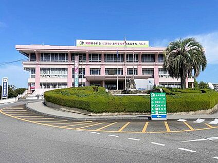 牛久市役所 900ｍ(徒歩12分/車2分)