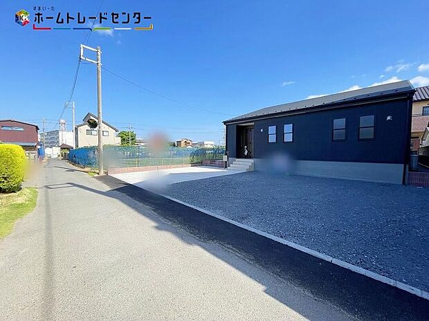 【前面道路含む現地写真】平日・お仕事帰りなど、いつでもご案内致します!お気軽にお問い合わせ下さい♪お待ちしております!(0120-858-884)開放感あふれる現地を是非ご体感くださいませ!