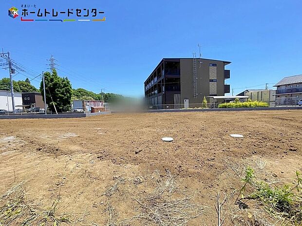 【現地外観写真】3号棟静かな住宅街で安心の子育てを!家族の笑顔があふれる暮らしを始めてみませんか!子ども部屋も確保できるゆとりの間取りです!家族の成長に寄り添う邸宅となっております!