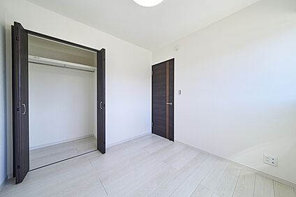 洋室 クローゼット