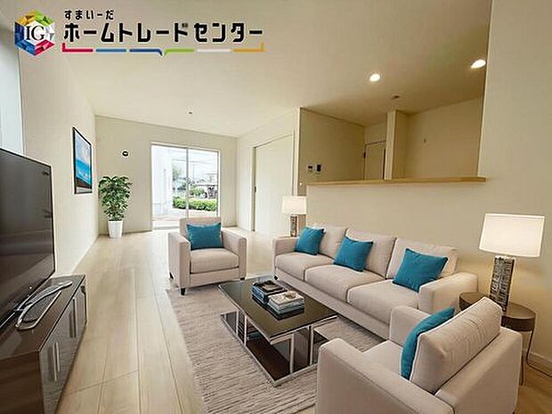 ≪Living room≫
広々とした開放感あふれるリビングです。ゆったり寛げる充分な広さがございますので、ご家族でインテリアのレイアウトを考えるのも楽しみになりそうです。
※家具はCGでございます。