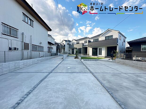 【現地外観写真】平日・土日祝日やお仕事帰りなどお客様のご都合に合わせて、営業スタッフが誠心誠意真心込めて御対応してます♪