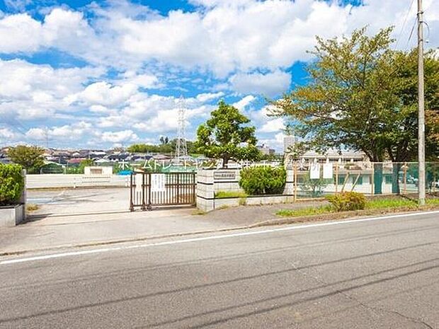 千葉市立泉谷中学校（約1,531m）