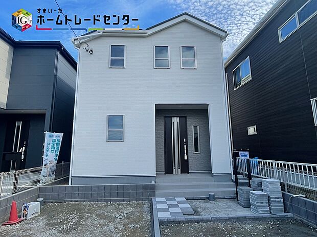 【現地外観写真】【本日御案内可能です♪】
平日・土日祝日やお仕事帰りなどお客様のご都合に合わせて、営業スタッフが誠心誠意真心込めて御対応してます♪お気軽にお問い合わせください♪