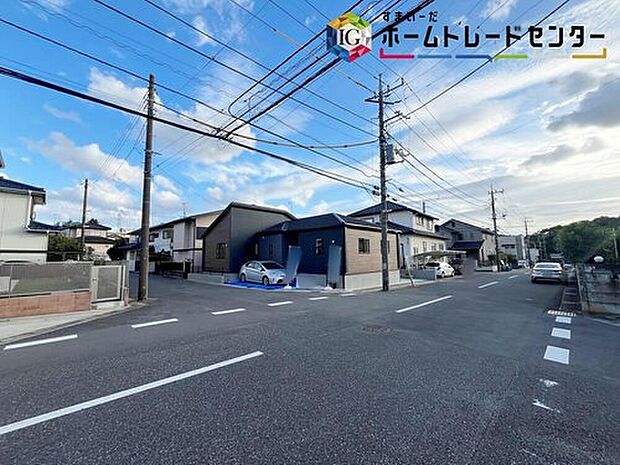 【現地外観写真】◆資料送付・ご見学即対応！建物完成しておりますので、室内ご内覧いただけます♪ご不明点等、スタッフがしっかりと説明させていただきますので、安心して現地をご覧ください♪