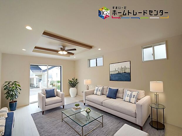 【リビング】≪Living room≫
広々とした開放感あふれるリビングです。ゆったり寛げる充分な広さがございますので、ご家族でインテリアのレイアウトを考えるのも楽しみになりそうです。
※家具はCGでございます。