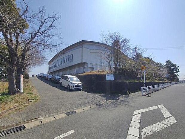 木更津市立清見台小学校(約490m)