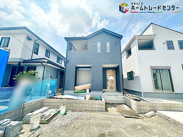【現地外観写真】【本日御案内可能です♪】
平日・土日祝日やお仕事帰りなどお客様のご都合に合わせて、営業スタッフが誠心誠意真心込めて御対応してます♪