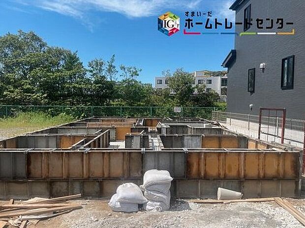 【現地外観写真】◆耐震性能にこだわるお家です!お客様のすまいと安全を守る大切な住宅だからこそ、実際の建物の作りと安心感をぜひ現地にてご体感ください!ご見学予約受付です!