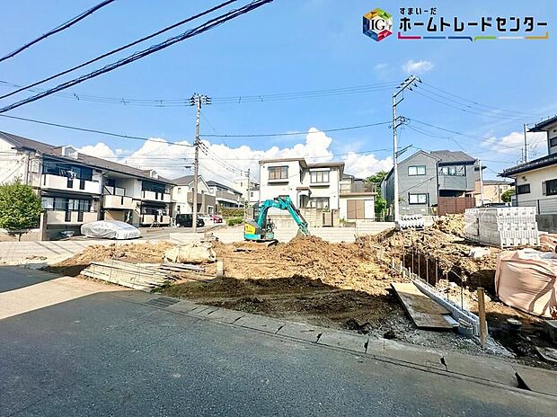 【前面道路含む現地写真】◆耐震性能にこだわる「飯田グループ」の家です!お客様のすまいと安全を守る大切な住宅だからこそ、実際の建物の作りと安心感をぜひ現地にてご体感ください!ご見学予約受付です!