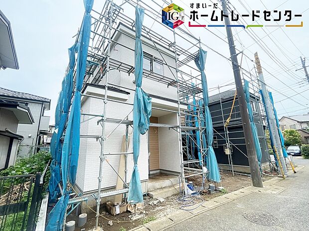【前面道路含む現地写真】今なら建築中の様子をご覧になることができます♪