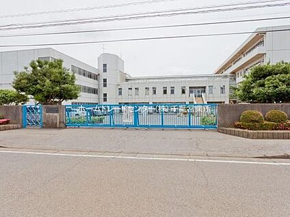 四街道市立四街道北中学校 1129ｍ(徒歩15分)