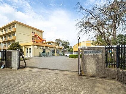 千葉市立松ケ丘小学校 367m(徒歩5分)