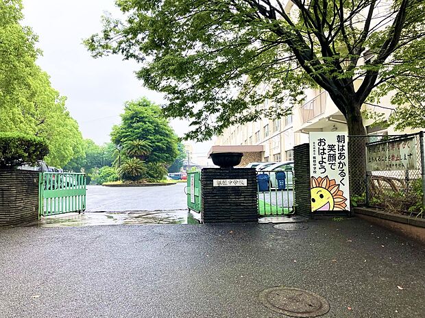 板櫃中学校(約950m)