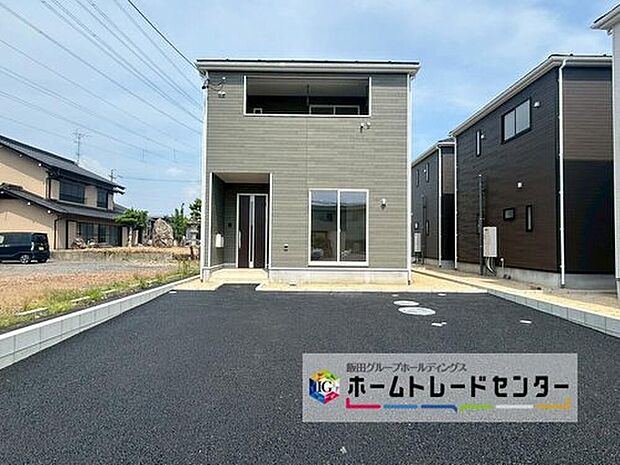 1号棟
堂々完成いたしました!当日のご見学予約も承ります。同じものは2つとない「夢のマイホーム」との出会いが待っているかもしれません♪