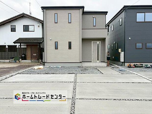 ２号棟
一戸建ての大きなメリットは、「自分の土地」を自由に使えること。好きなペットが飼えるほか、ガーデニングやＤＩＹ、車やバイクの手入れなど様々な趣味を楽しめます♪