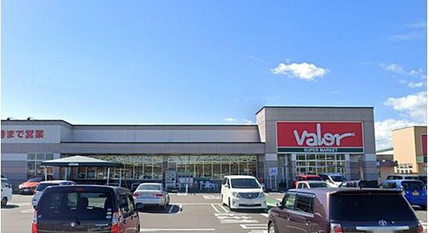 バロー富加店（約1,367m）