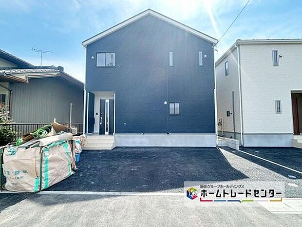 【現地外観写真】３号棟
この街で・この家で暮らしたいと思わせる理由を是非現地でお確かめ下さい。今から見たい！大歓迎です。お気軽にホームトレードセンターまでお問い合わせください！