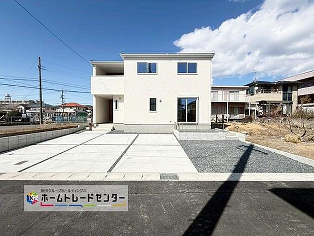 【現地外観写真】限定１邸、堂々完成しました！ぜひ現地にて、実際の建物・街並み・日当たり等ご確認下さい♪お問い合わせはお気軽に☆