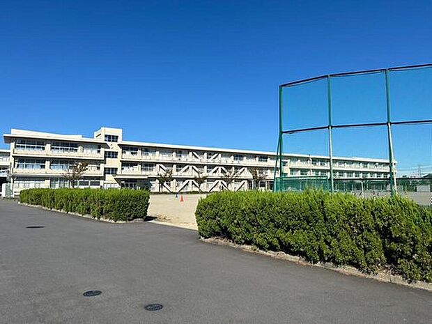大垣市立江東小学校（約1,011m）