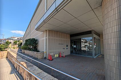 西南図書館 140ｍ(徒歩2分)