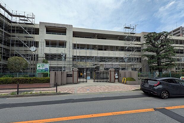豊津第一小学校(約600m)