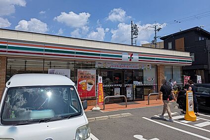 セブンイレブン 450ｍ　(徒歩6分)