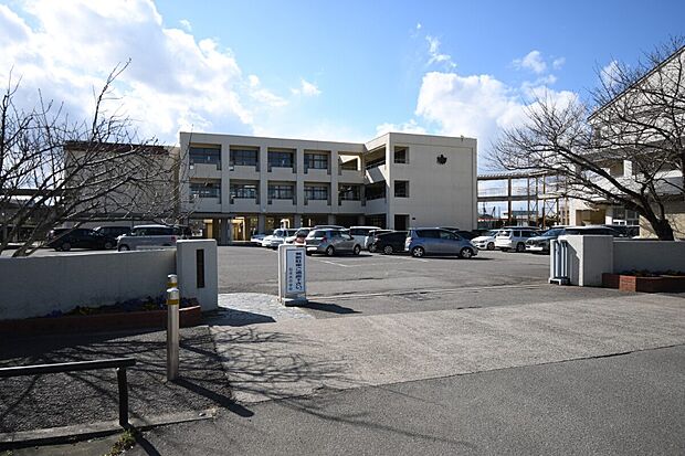 加茂名中学校（約1,700m）