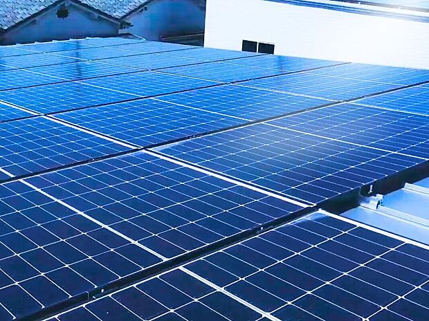 【太陽光発電システム】+100万円(税込)で太陽光発電システム付きに変更できます。詳しくはスタッフまでお問い合わせください。